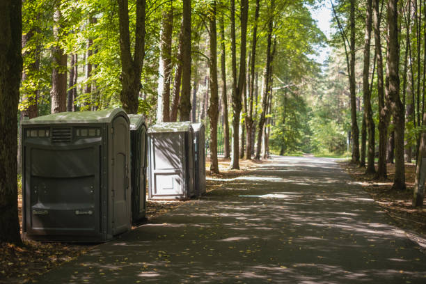 Affordable portable toilet rental in Paisley, FL